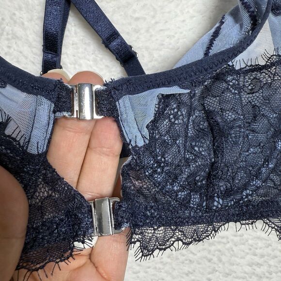 Thistle and Spire Bra Womens 32B Blue Denim Racerback Lace Festival Boudoir Sexy - Picture 2 of 5